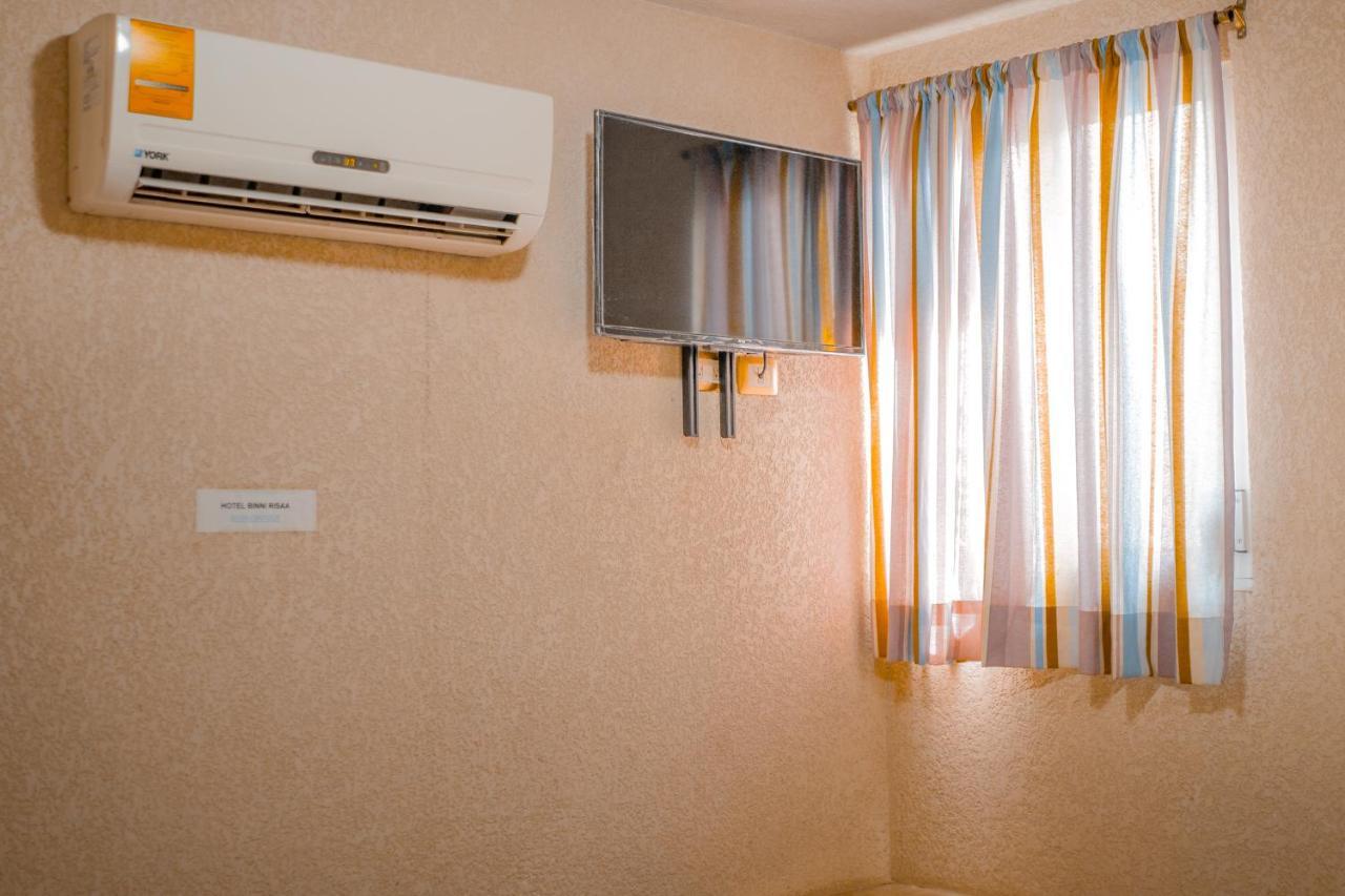 Peninsula Stays Executive Hotel سالينا كروز المظهر الخارجي الصورة